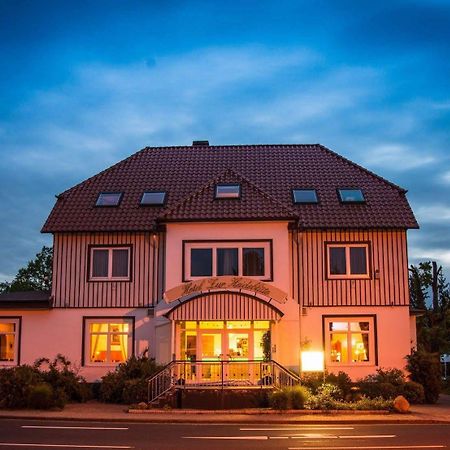 Hotel Zur Heidebluete Hambuhren Bagian luar foto