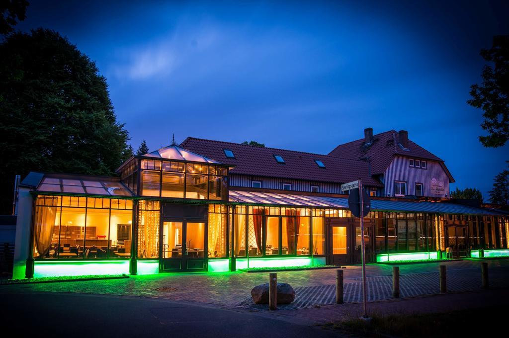 Hotel Zur Heidebluete Hambuhren Bagian luar foto
