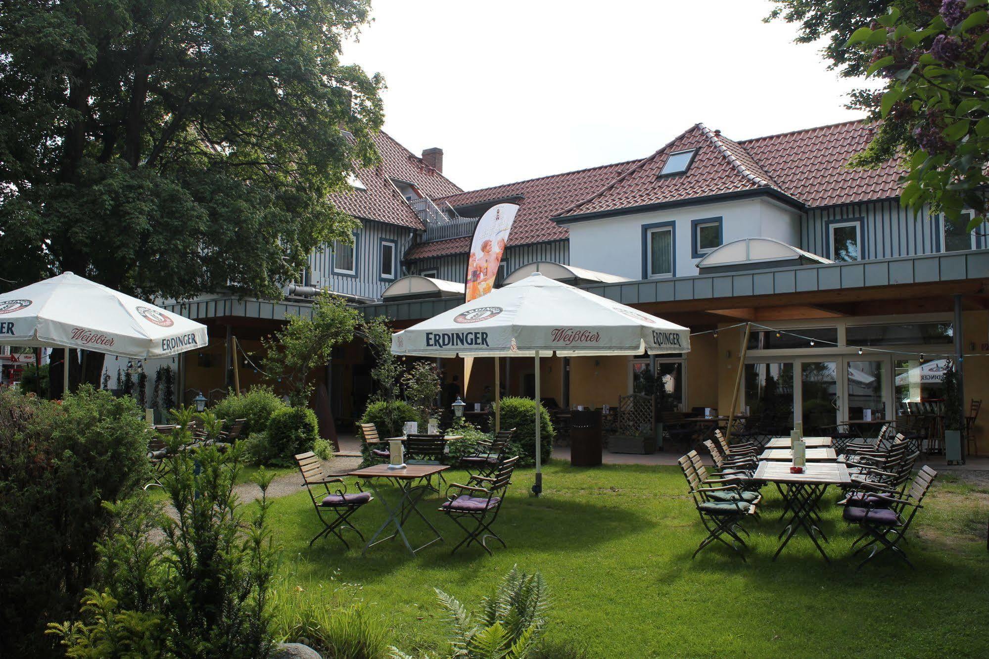 Hotel Zur Heidebluete Hambuhren Bagian luar foto
